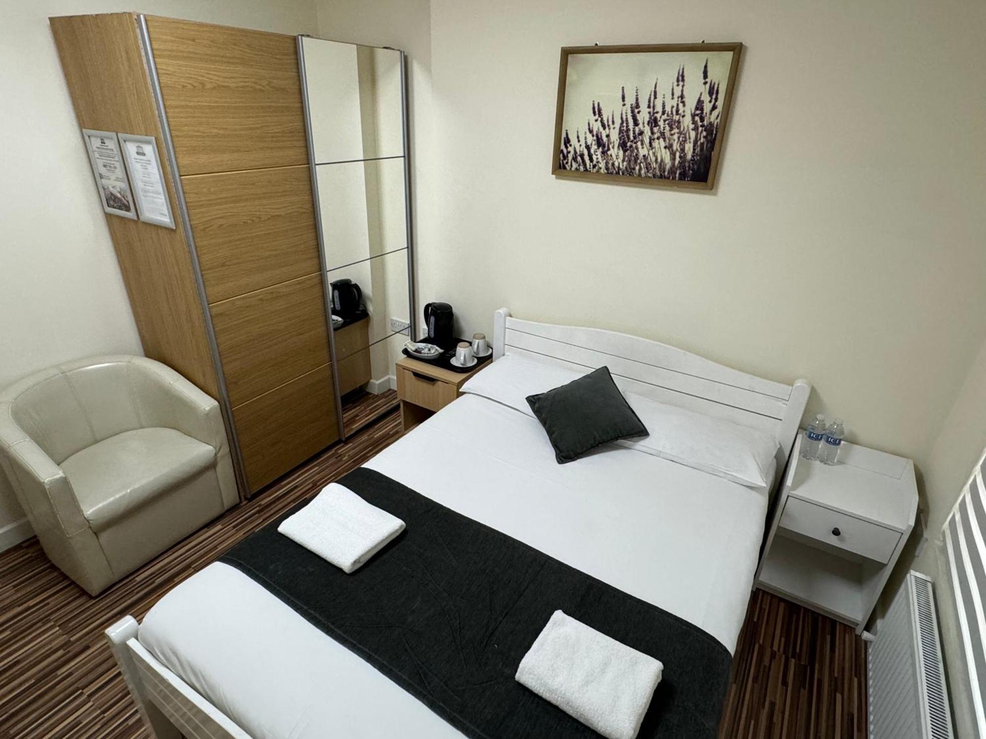 Namaste Palace Hotel NWI Buitenkant foto
